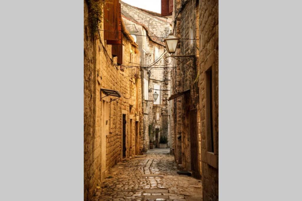 Apartment By Joe Trogir Exterior foto