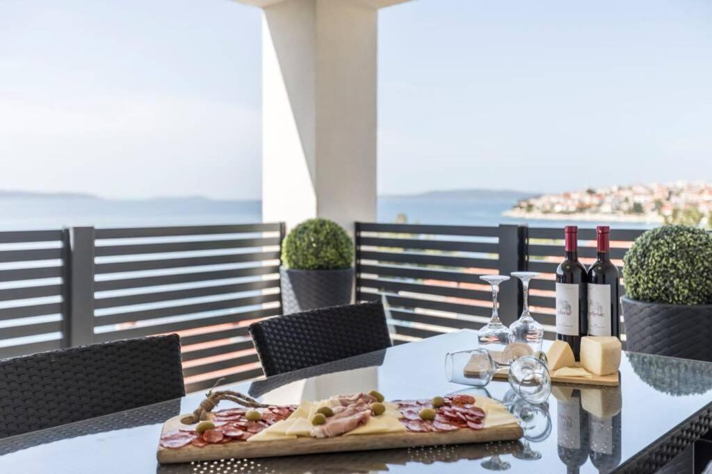 Apartment By Joe Trogir Exterior foto