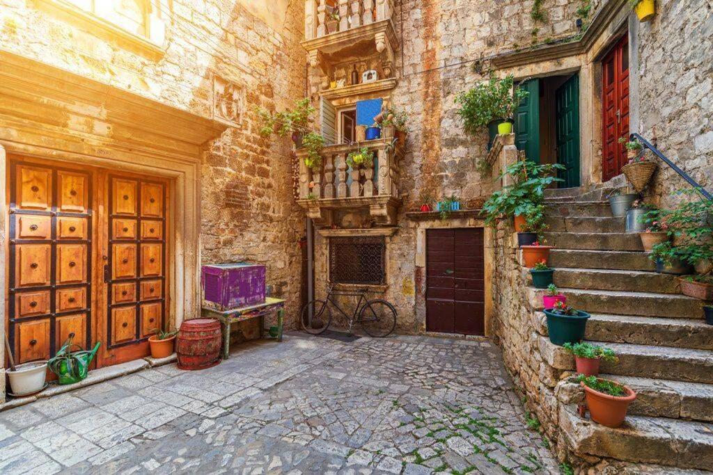 Apartment By Joe Trogir Exterior foto